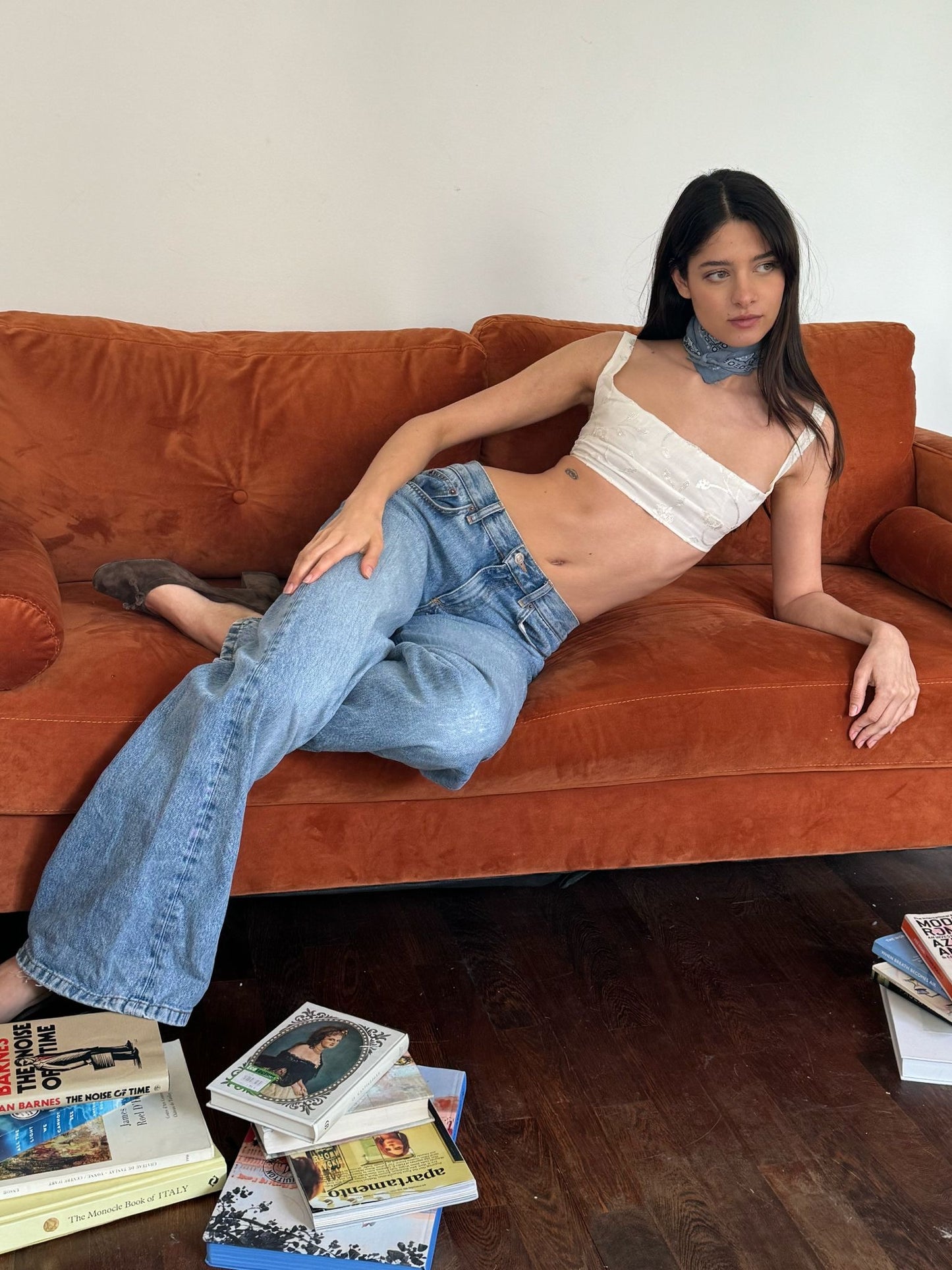 Venere Set in White